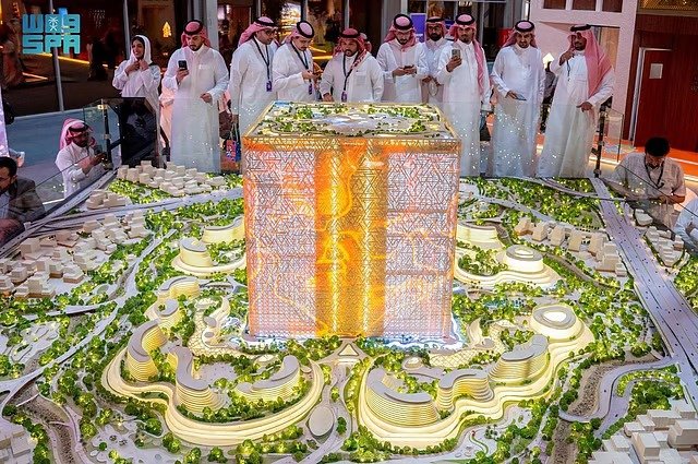 كيف يحافظ عالم المجسمات على جودة مجسمات العملاء لسنوات؟